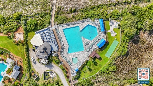 Foto del edificio - Coastal Villa With Ocean Views – Fully Furnished - SPECIAL