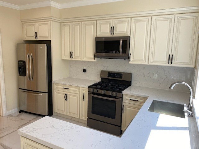 Building Photo - 20313 Bryant St