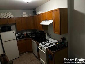 Building Photo - 110 Brainerd Rd