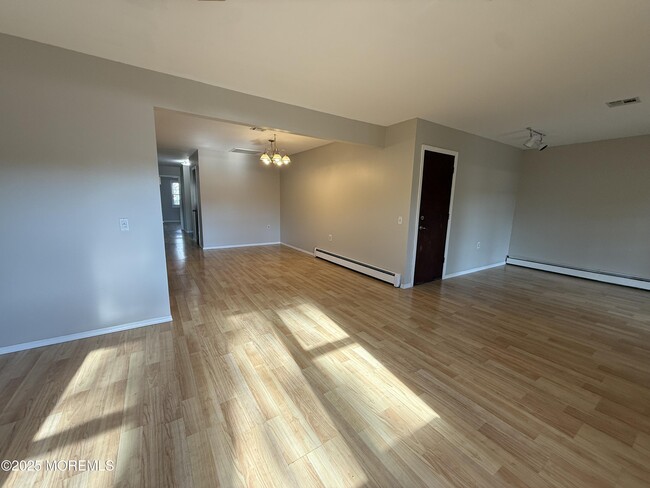 Foto del edificio - 68 Virgin Islands Dr