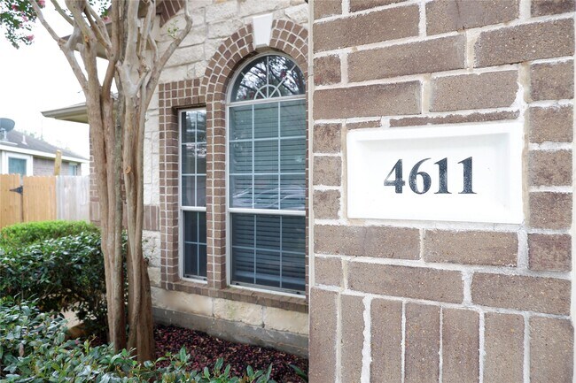 Foto del edificio - 4611 Parkstone Bend Ct