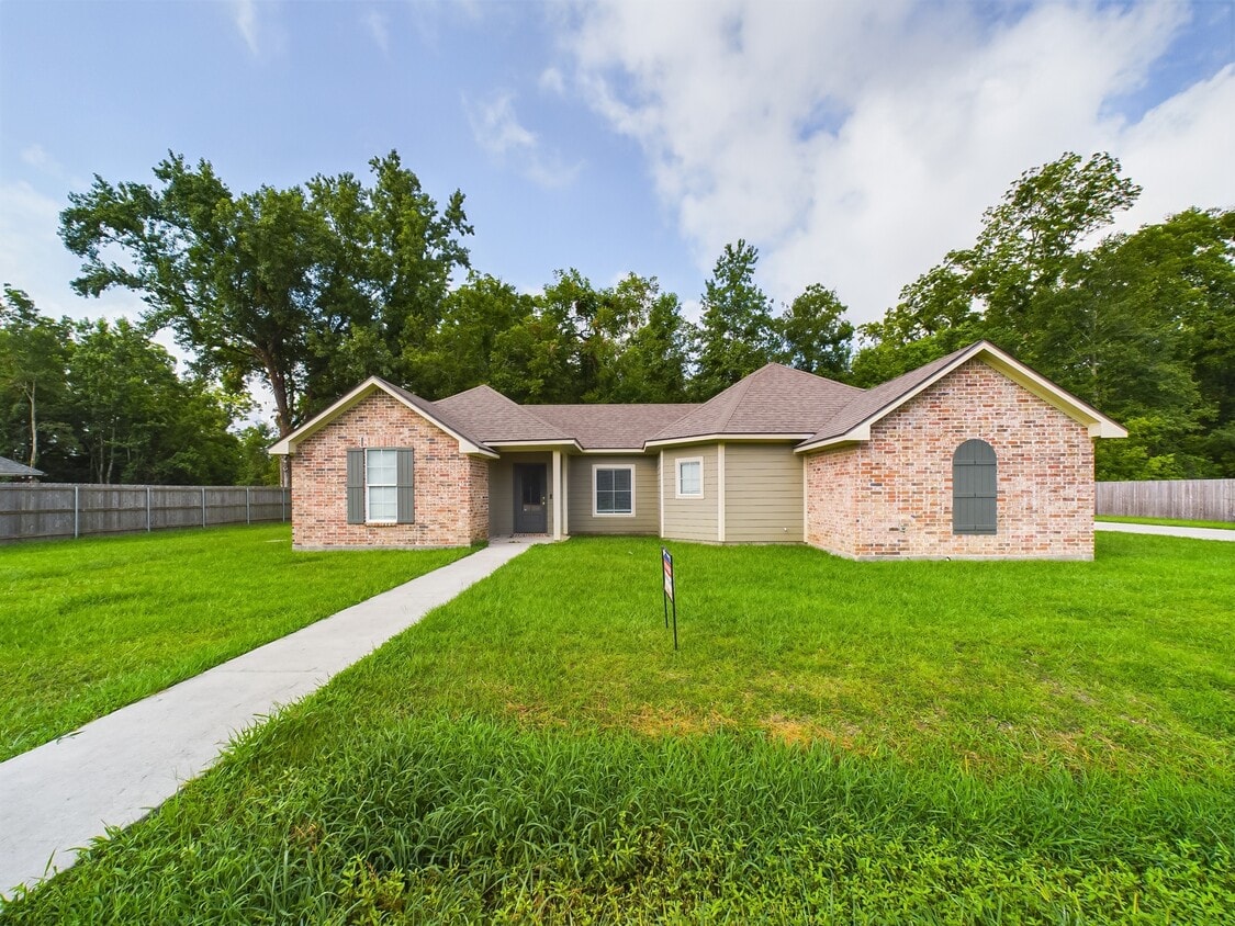 Primary Photo - 1057 Timber Trails Rd
