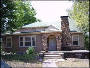 Building Photo - 106 Fountain Ave