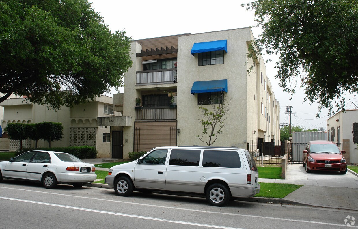 Foto del edificio - 474 Riverdale Dr