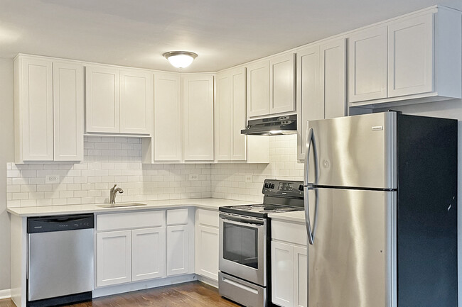 Foto del edificio - 631 S. Maple Ave.