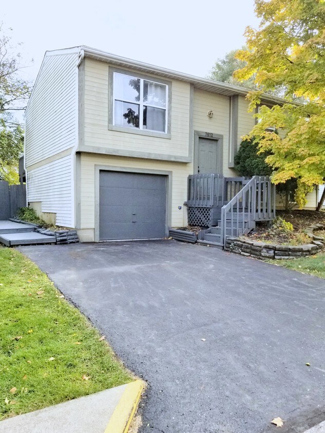 Front Exterior - 7612 Sessis Dr