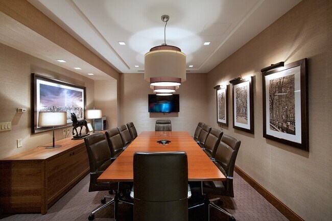 Foto del edificio - 48 W 68th St