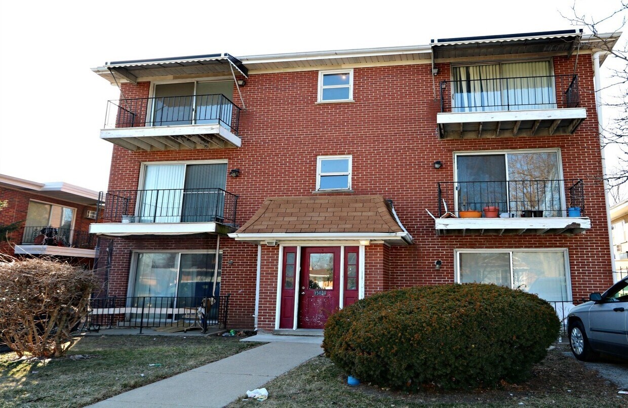 15038 Doctor M.L.K. Jr Dr Unit 1S, Dolton, IL 60419 Apartment for