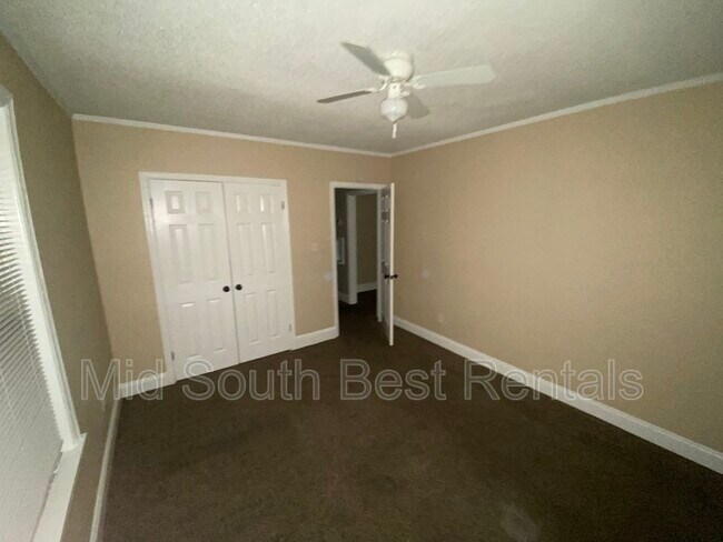 Building Photo - 2744 Burns Ave (Bethel Grove)