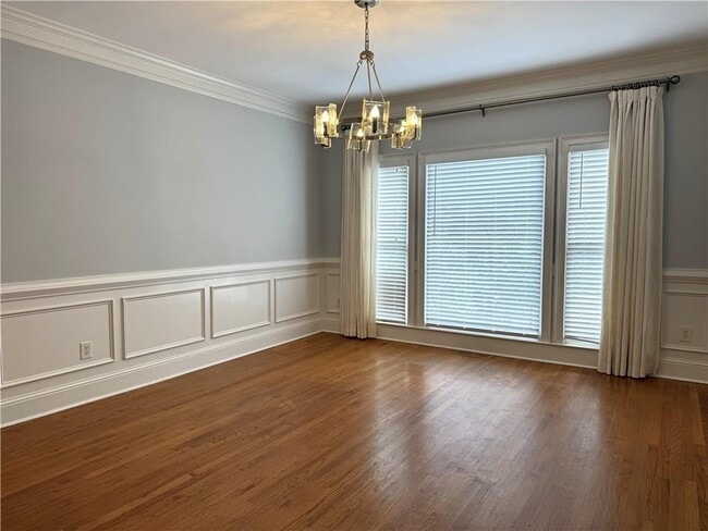 Foto del edificio - 871 Lenox Ct NE