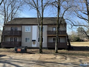 Building Photo - 9020 Mahogany Row SE