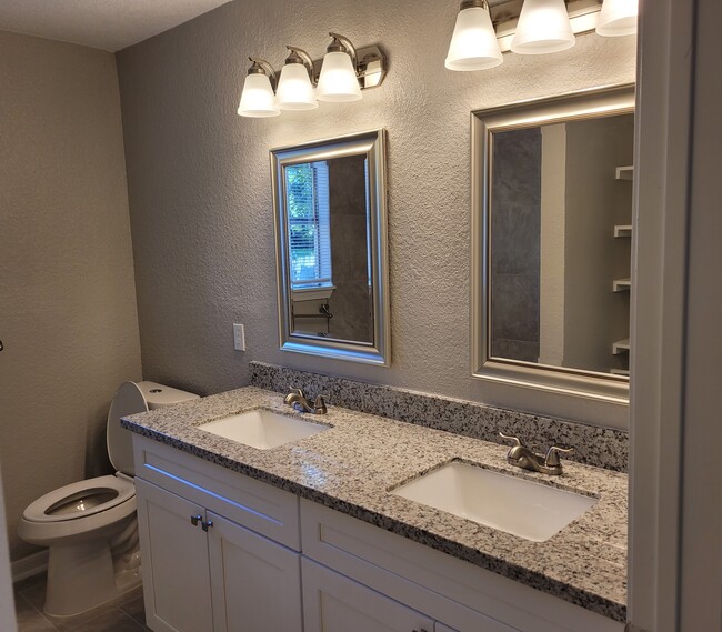 Brand new Master bath - 1413 Sweetgum St