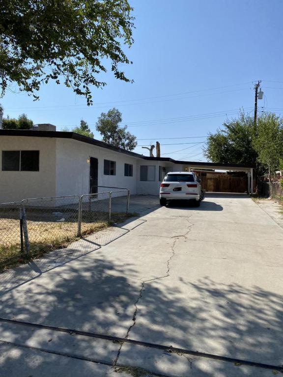 Building Photo - 38907 9th St E