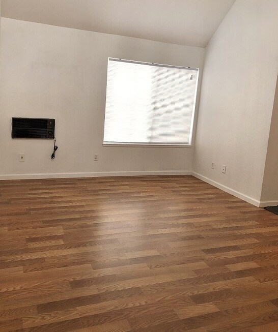 Foto del edificio - 1028 Baywood Dr