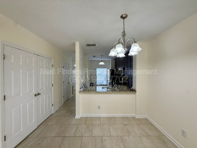 Building Photo - 12311 Kensington Lakes Dr
