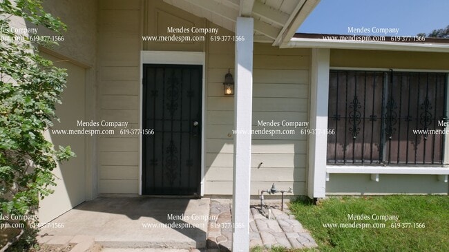 Building Photo - Beautiful & Cozy 3 Bed / 2 Bath House in P...