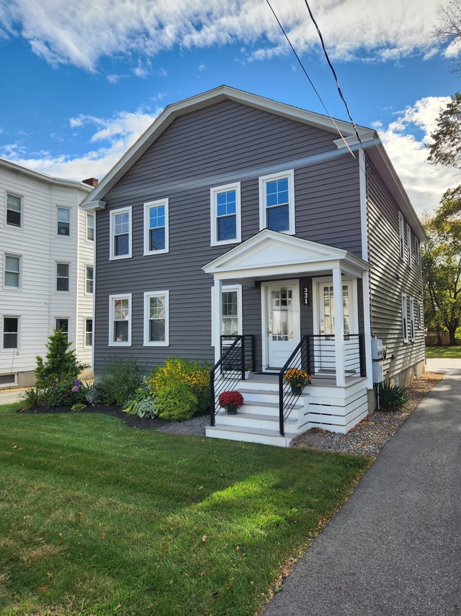 Building Photo - 331 Elm St
