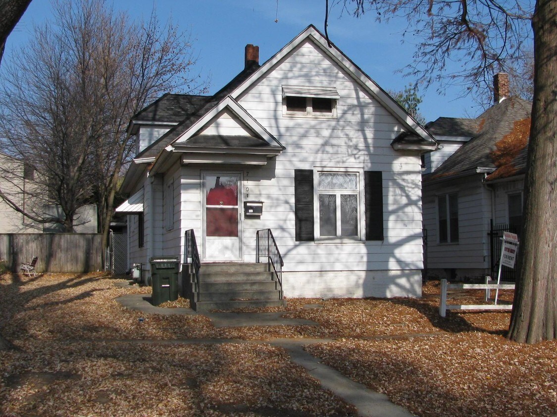 710 W Stoughton Street Photo