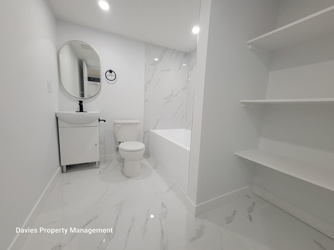 Building Photo - 16230-16219 19 Ave SW