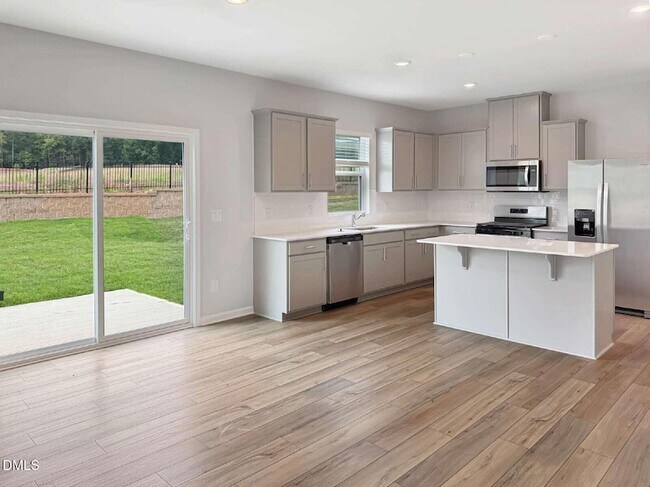 Foto del edificio - 612 Westford Dr