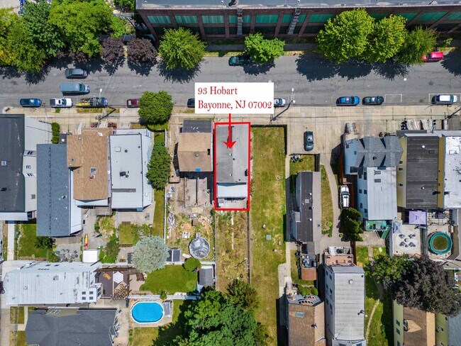 Building Photo - 93 Hobart Ave
