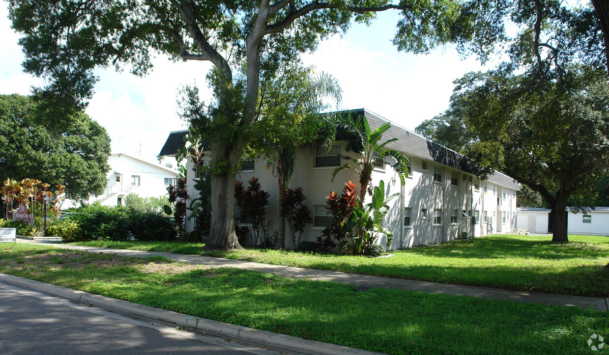 Foto del edificio - King's Court Apartments