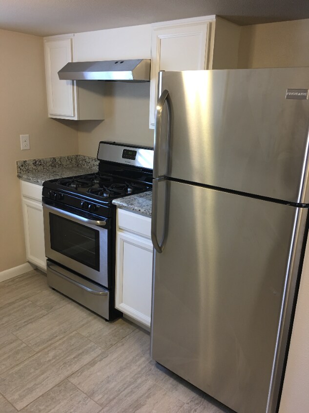 Foto del edificio - Spacious 1BR/1BA plus HUGE office/den!