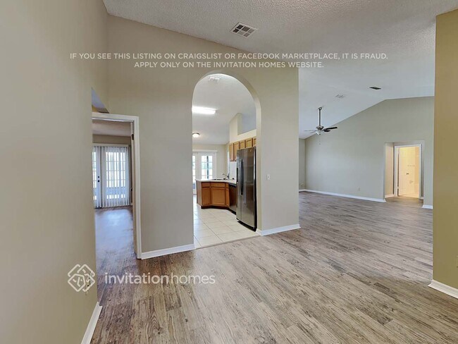 Building Photo - 2561 Alton Rd