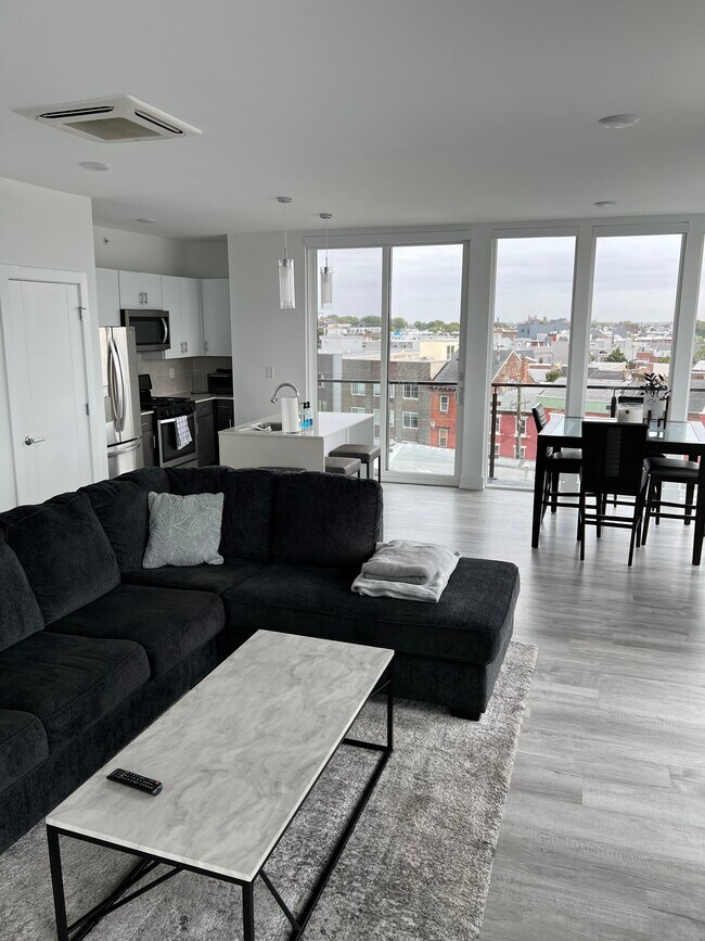 Foto del edificio - 1214 N American St