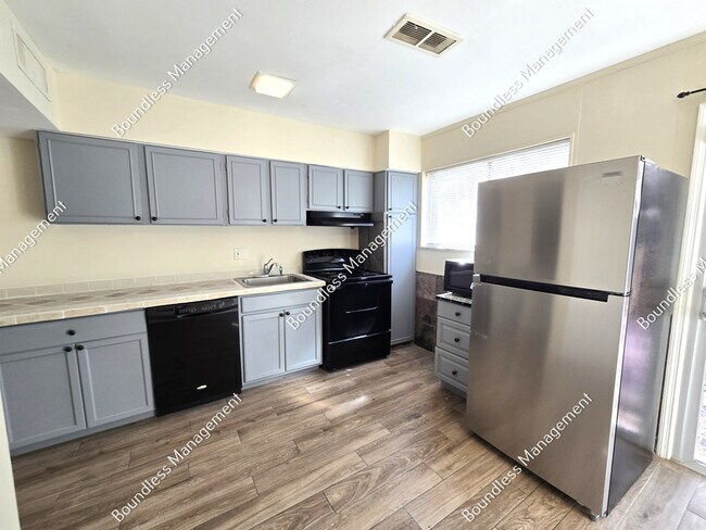 Foto del edificio - 3081 Colonial Way