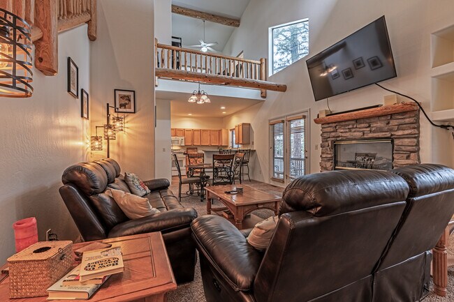 Foto del edificio - 4491 Stone Pine Dr