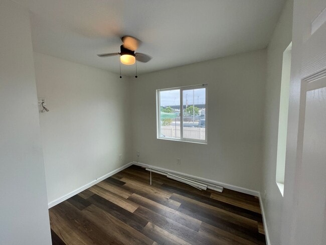Building Photo - 2866