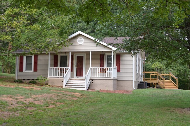 Building Photo - 871 Crousetown Rd