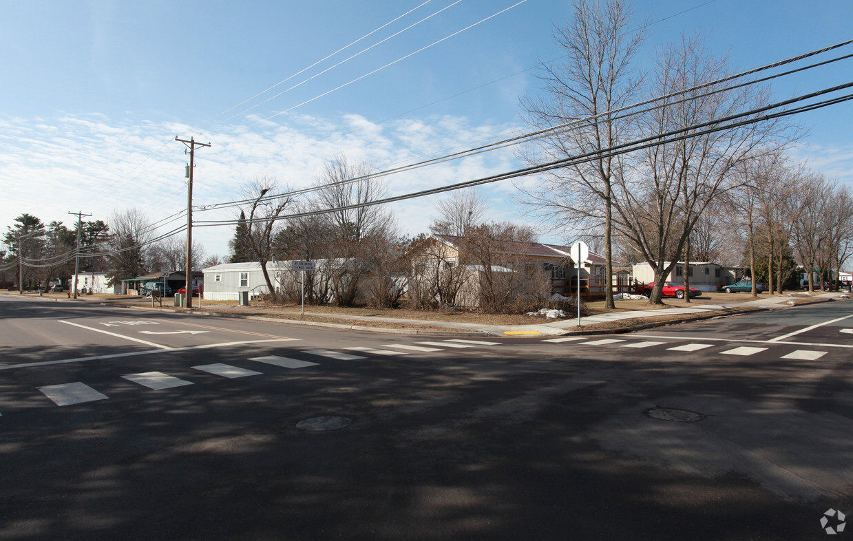 Building Photo - HUBER MOBILE HOME PARK