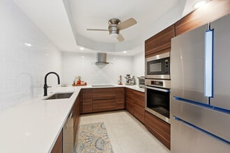 Building Photo - 531 N Ocean Blvd