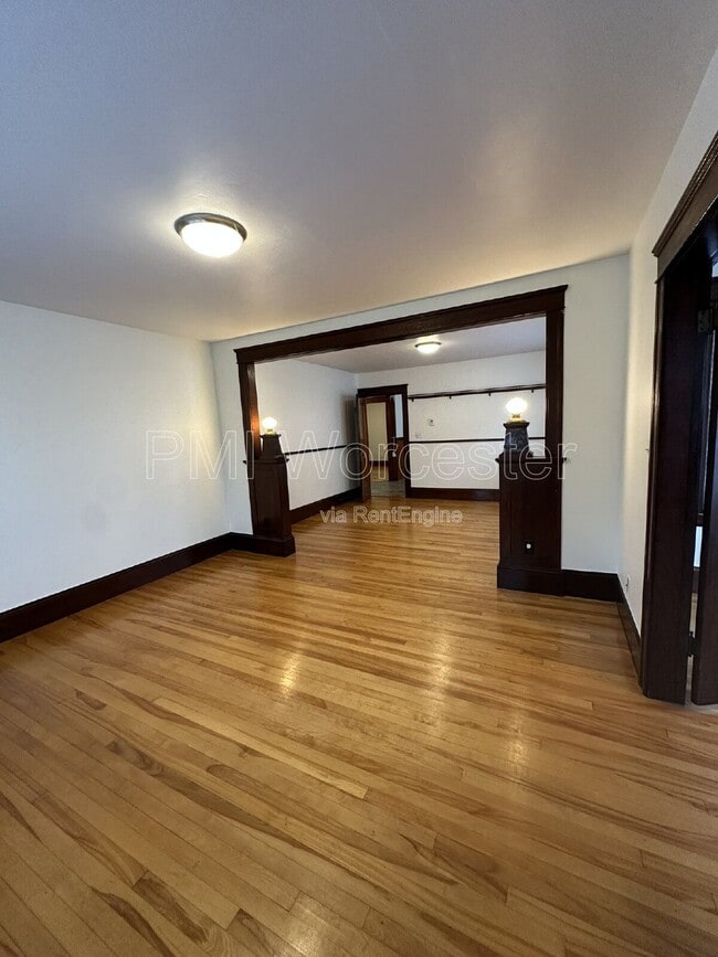 Building Photo - 69 Upsala St