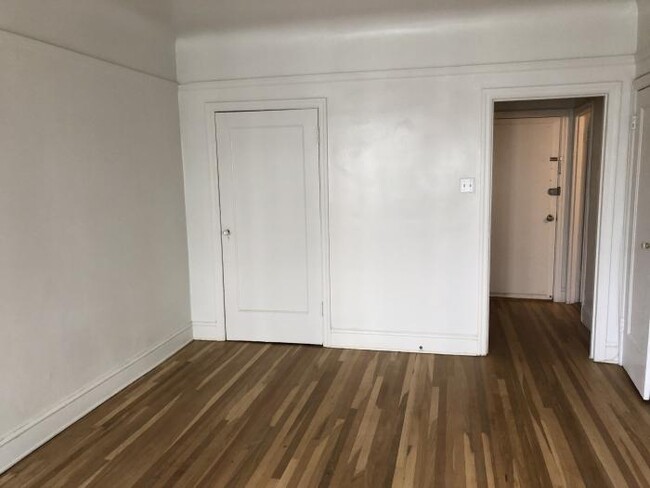 Building Photo - 1 bedroom in San Francisco CA 94109