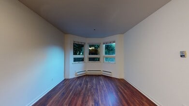 Interior Photo - 2000 Post
