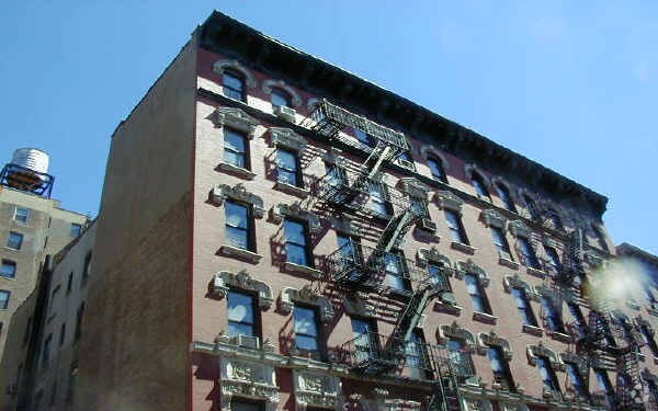 Building Photo - 215 W 109th St