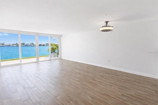 Building Photo - 500 Treasure Island Causeway