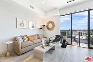 Foto del edificio - 3800 Mentone Ave