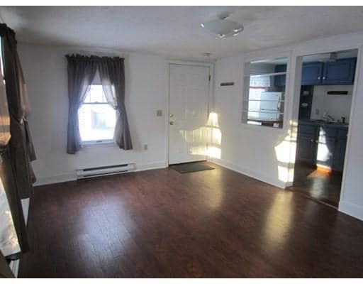 Building Photo - 1 bedroom in Bourne MA 02532