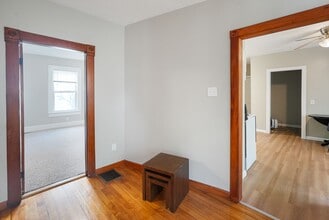 Building Photo - 17 Melville St