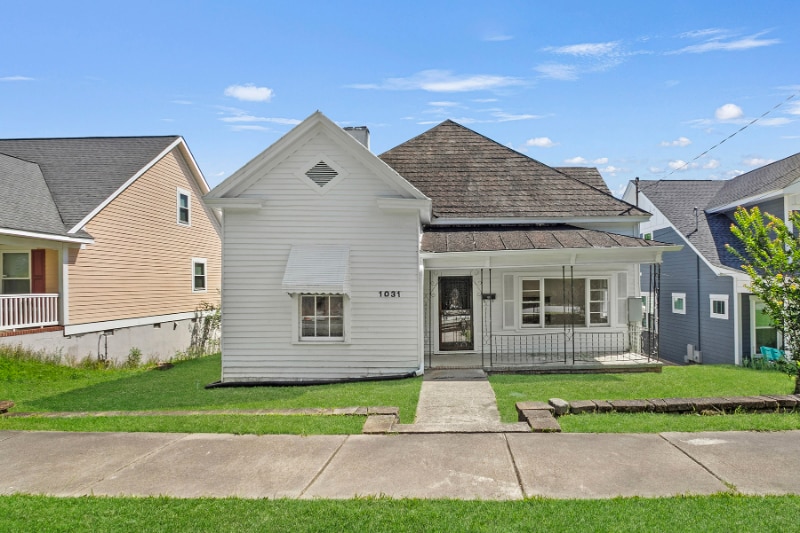 Primary Photo - 1031 Ash St