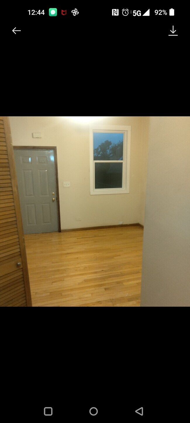 Foto del edificio - 1440 W Barry Ave