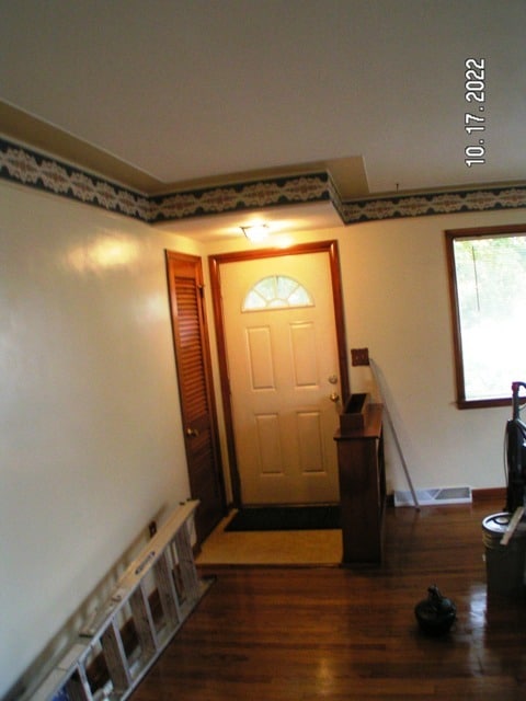 Building Photo - 1544 32nd St SW