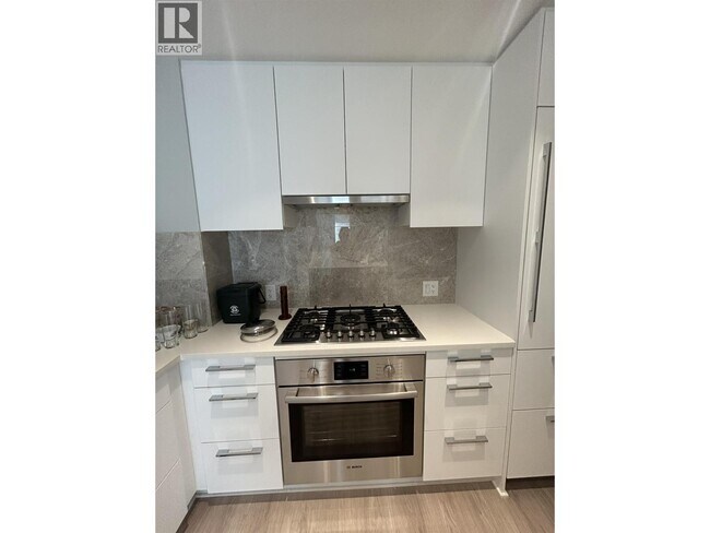 Photo du bâtiment - 5380 Crooked Br Rd