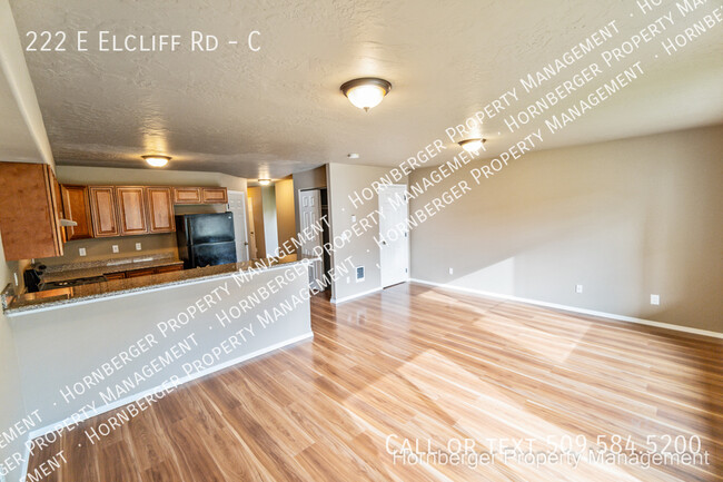 Building Photo - 222 E Elcliff Rd