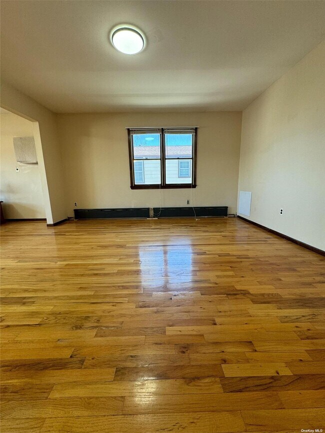 Foto del edificio - 628 Wayne Ave