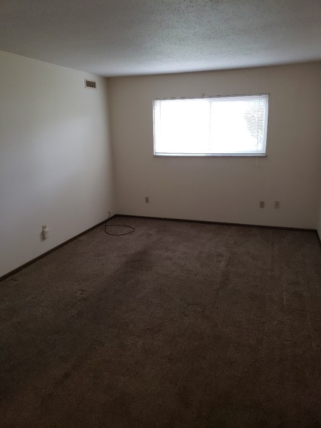 Building Photo - Hidden Village Apartments 1 Bedroom!!!